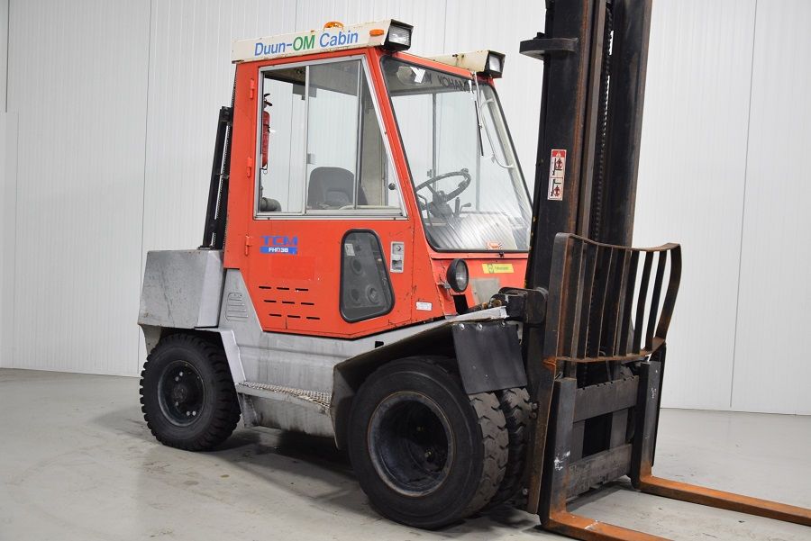 TCM FHD36Z8T Diesel Forklift www.mtc-forklifts.com TCM FHD36Z8T Diesel Forklift www.mtc-forklifts.com