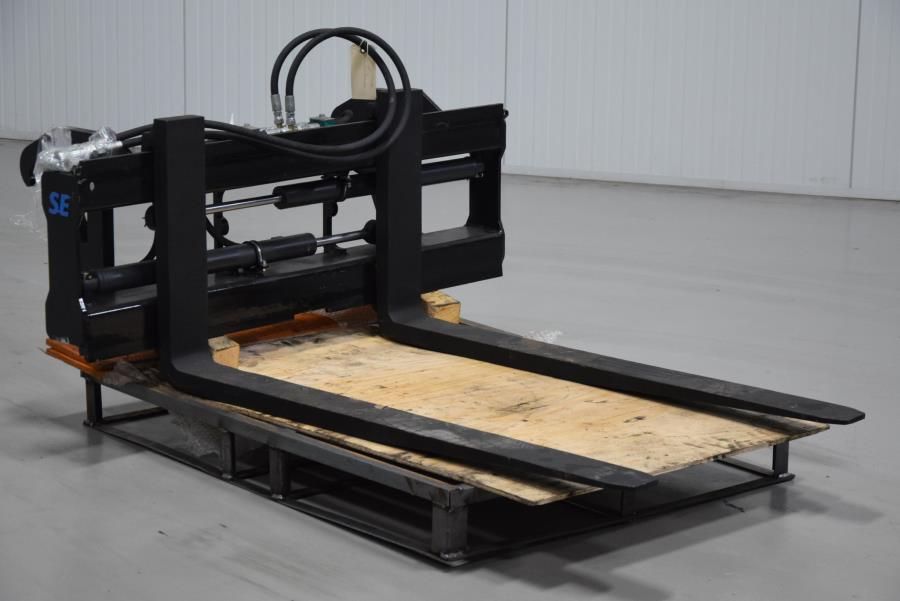 SE Equipmen Forkpositioner L30 Attachments www.mtc-forklifts.com