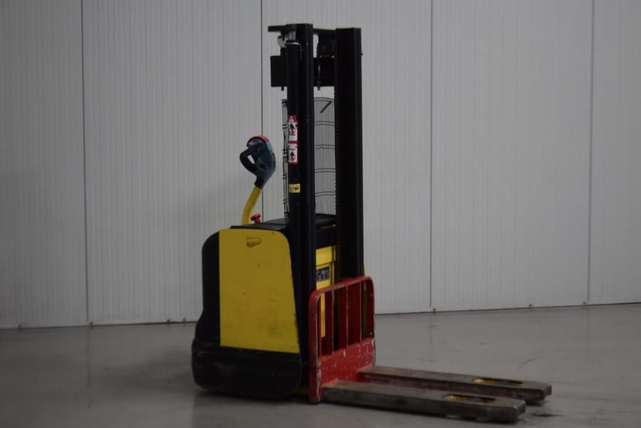 Hyster S1.2 High Lift stacker www.mtc-forklifts.com