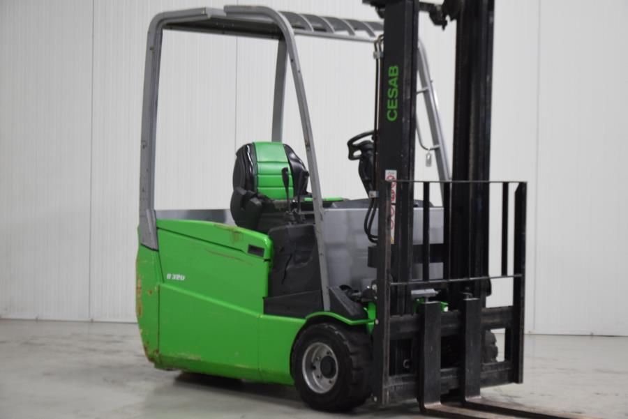 Cesab B320 Electric 3-wheel forklift www.mtc-forklifts.com Cesab B320 Electric 3-wheel forklift www.mtc-forklifts.com