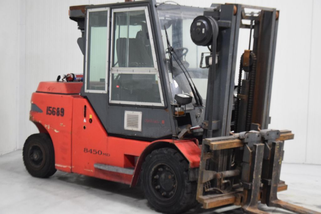 Dantruck 8450 Diesel Forklift www.mtc-forklifts.com