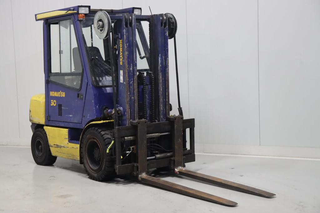 Komatsu FD30T-14 Diesel Forklift www.mtc-forklifts.com