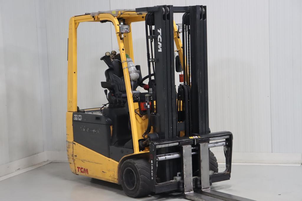Unicarriers AG1N1L20H Electric 3-wheel forklift www.mtc-forklifts.com
