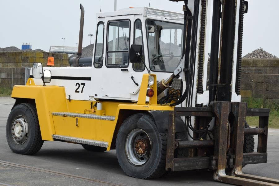 SVE Truck 12120-35 Diesel Forklift www.mtc-forklifts.com SVE Truck 12120-35 Diesel Forklift www.mtc-forklifts.com