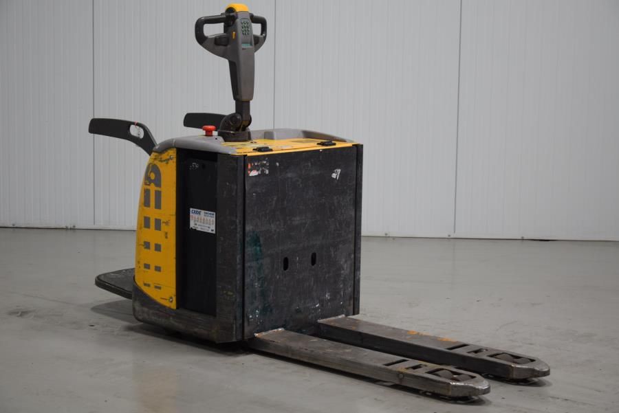 Atlet PLP200N Electric Pallet Truck www.mtc-forklifts.com Atlet PLP200N Electric Pallet Truck www.mtc-forklifts.com