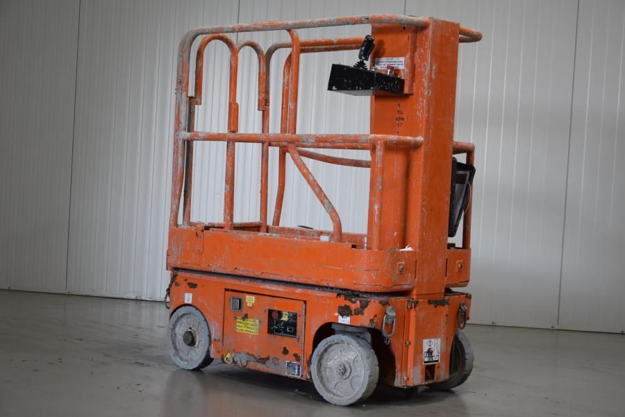 Snorkel TM12 Scherenarbeitsbühne www.mtc-forklifts.com Snorkel TM12 Scherenarbeitsbühne www.mtc-forklifts.com