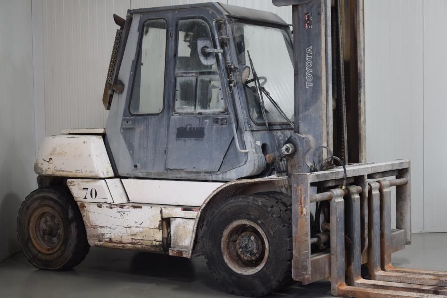 Toyota 5FD60 Diesel Forklift www.mtc-forklifts.com Toyota 5FD60 Diesel Forklift www.mtc-forklifts.com