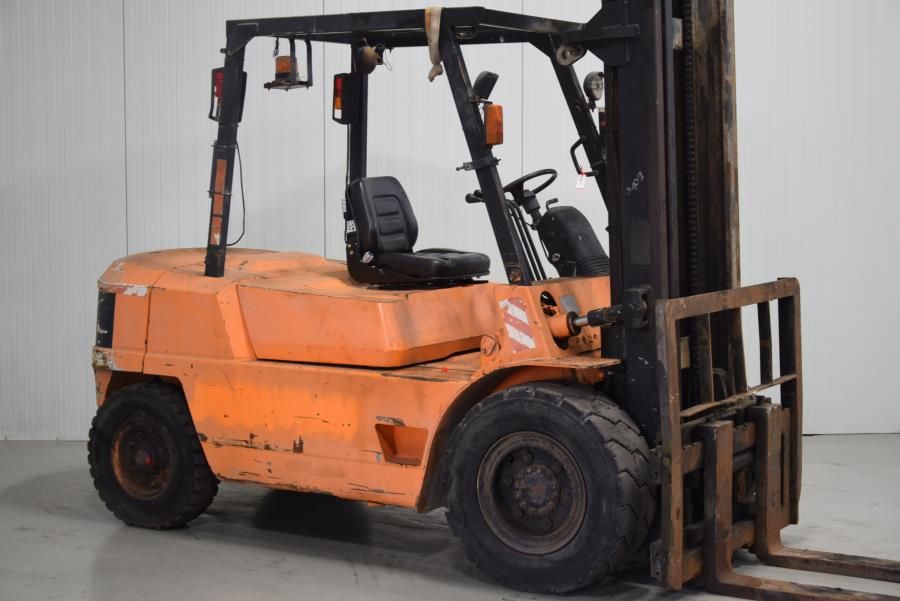 Caterpillar DPL40 Diesel Forklift www.mtc-forklifts.com Caterpillar DPL40 Diesel Forklift www.mtc-forklifts.com