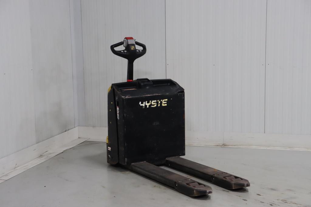 Hyster P1.8 Electric Pallet Truck www.mtc-forklifts.com Hyster P1.8 Electric Pallet Truck www.mtc-forklifts.com