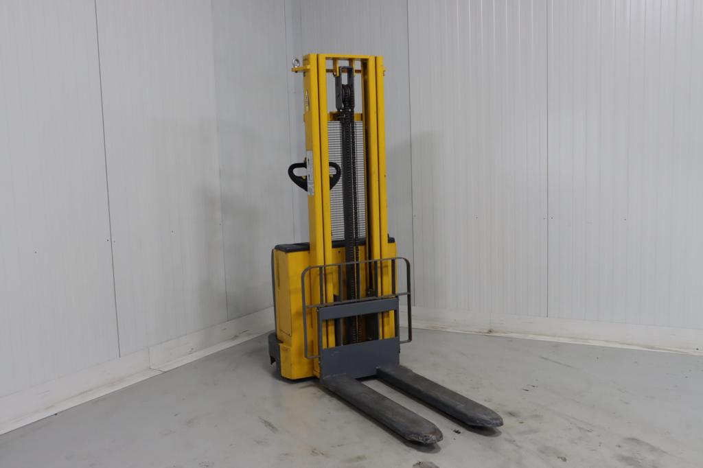Irion FK1029 High Lift stacker www.mtc-forklifts.com Irion FK1029 High Lift stacker www.mtc-forklifts.com