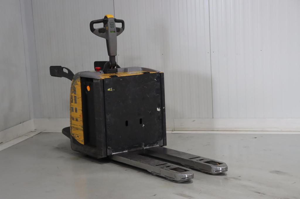 Unicarriers PLP200P Electric Pallet Truck www.mtc-forklifts.com Unicarriers PLP200P Electric Pallet Truck www.mtc-forklifts.com