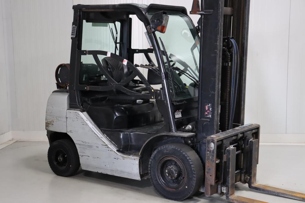 Toyota 02-8FGF25 LPG Forklifts www.mtc-forklifts.com Toyota 02-8FGF25 LPG Forklifts www.mtc-forklifts.com