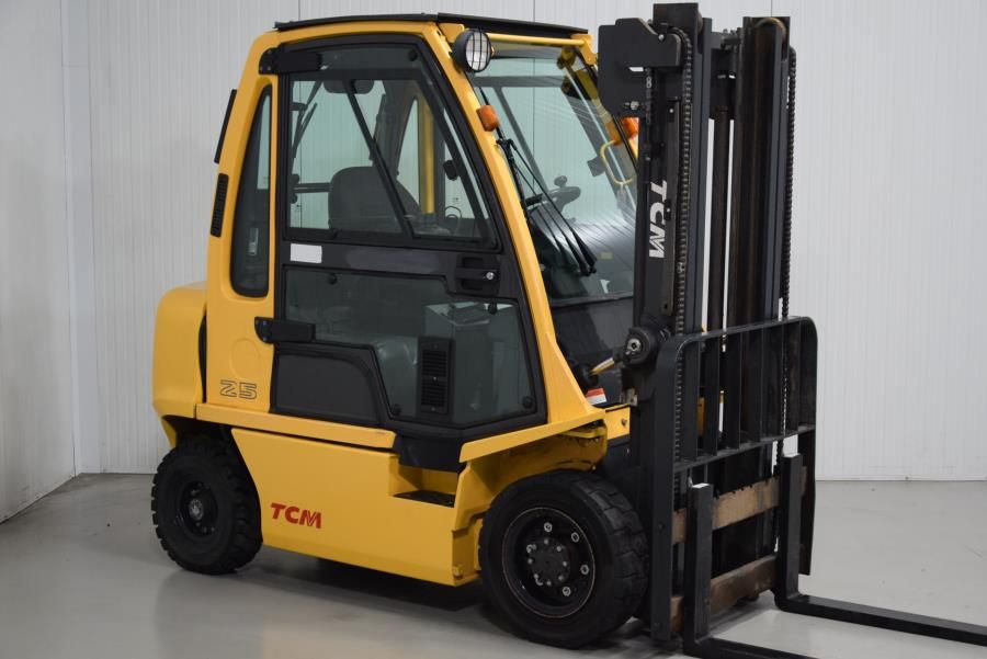 Unicarriers Y1D2A25H Diesel Forklift www.mtc-forklifts.com Unicarriers Y1D2A25H Diesel Forklift www.mtc-forklifts.com