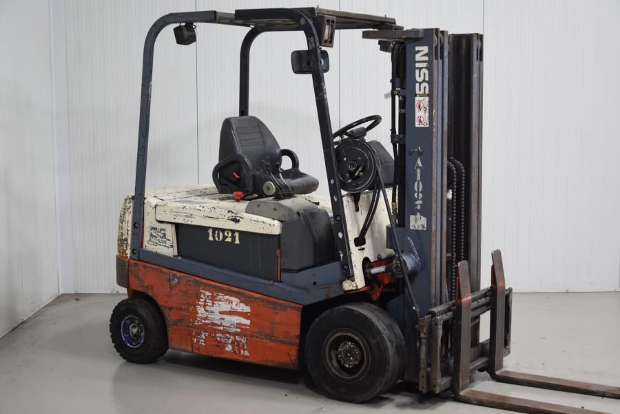 Nissan Q02L25CU Electric 4-wheel forklift www.mtc-forklifts.com Nissan Q02L25CU Electric 4-wheel forklift www.mtc-forklifts.com