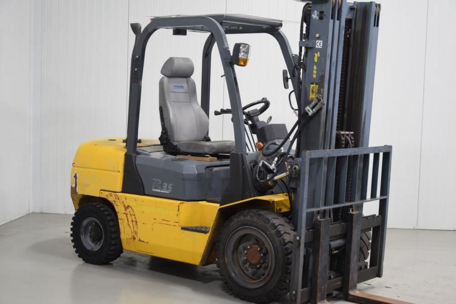 Hangcha CPCD35N Diesel Forklift www.mtc-forklifts.com Hangcha CPCD35N Diesel Forklift www.mtc-forklifts.com