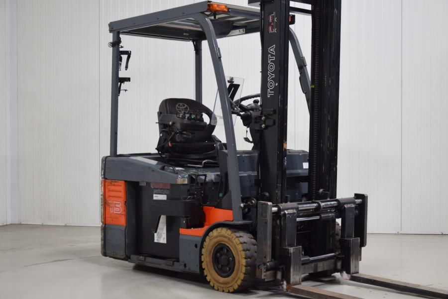 Toyota 7FBEF15 Electric 3-wheel forklift www.mtc-forklifts.com Toyota 7FBEF15 Electric 3-wheel forklift www.mtc-forklifts.com