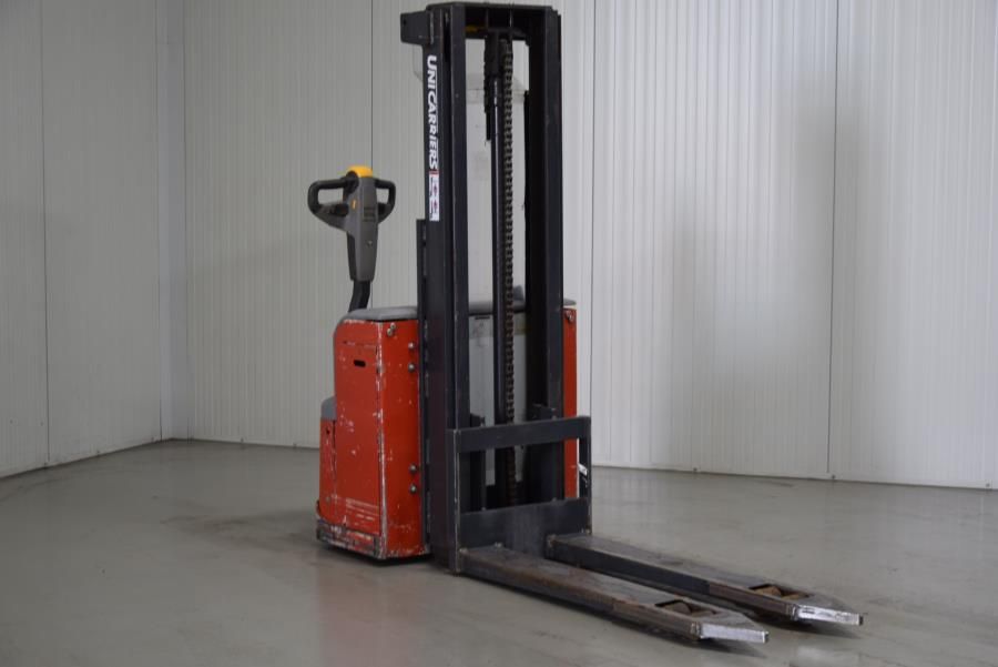 Unicarriers PSH160 High Lift stacker www.mtc-forklifts.com Unicarriers PSH160 High Lift stacker www.mtc-forklifts.com