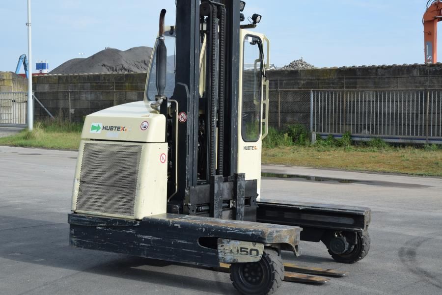 Hubtex DQ40-D Sideloader www.mtc-forklifts.com Hubtex DQ40-D Sideloader www.mtc-forklifts.com