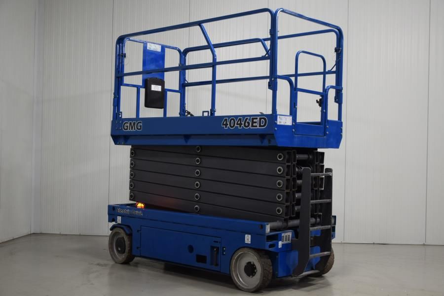 GMG 4046ED Scissor Lifts www.mtc-forklifts.com GMG 4046ED Scissor Lifts www.mtc-forklifts.com