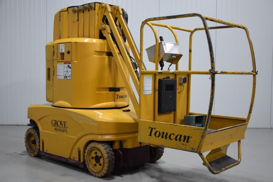 Grove Toucan 1010 Vertical / Personnel Lifts www.mtc-forklifts.com Grove Toucan 1010 Vertical / Personnel Lifts www.mtc-forklifts.com