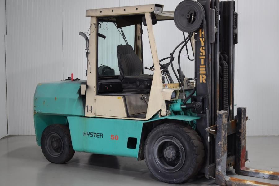 Hyster H5.00XL Diesel Forklift www.mtc-forklifts.com Hyster H5.00XL Diesel Forklift www.mtc-forklifts.com