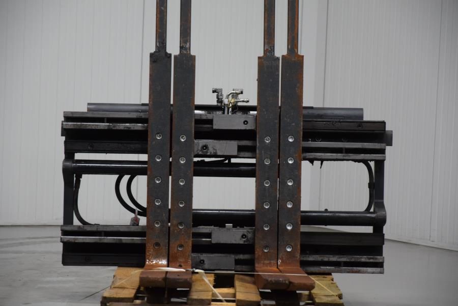 ELM Double pallethandler Naprave www.mtc-forklifts.com ELM Double pallethandler Naprave www.mtc-forklifts.com