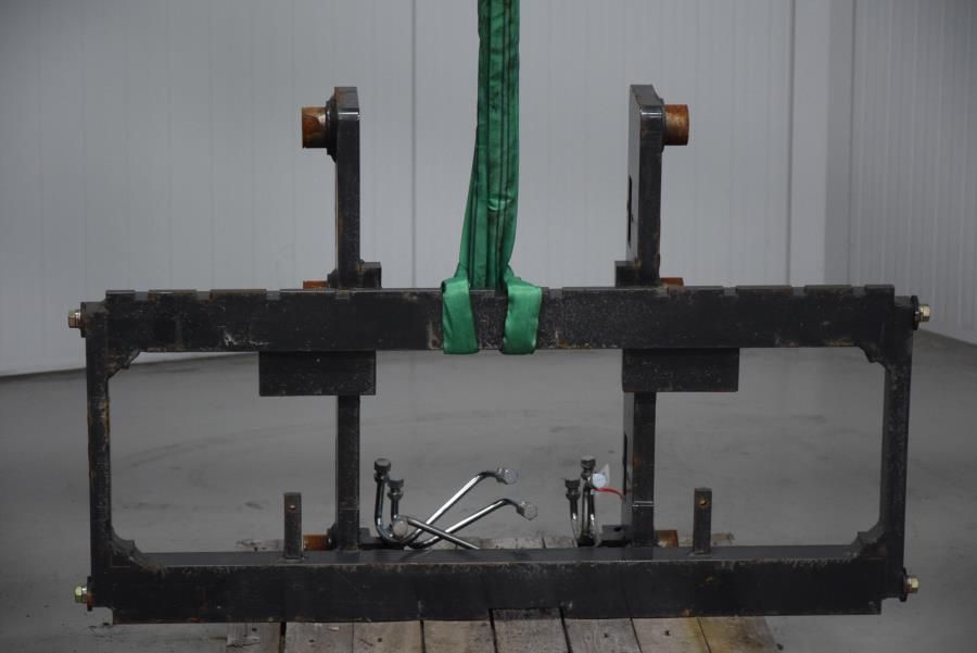 Div integral carriage Attachments www.mtc-forklifts.com