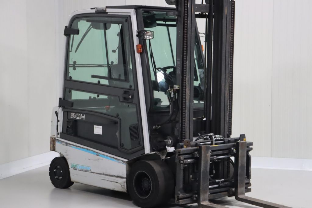Unicarriers G1Q2L30HQ Electric 4-wheel forklift www.mtc-forklifts.com