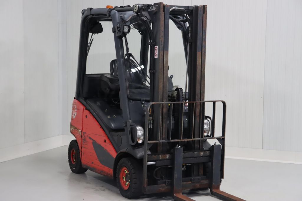 Linde H14T-01 LPG Forklifts www.mtc-forklifts.com Linde H14T-01 LPG Forklifts www.mtc-forklifts.com