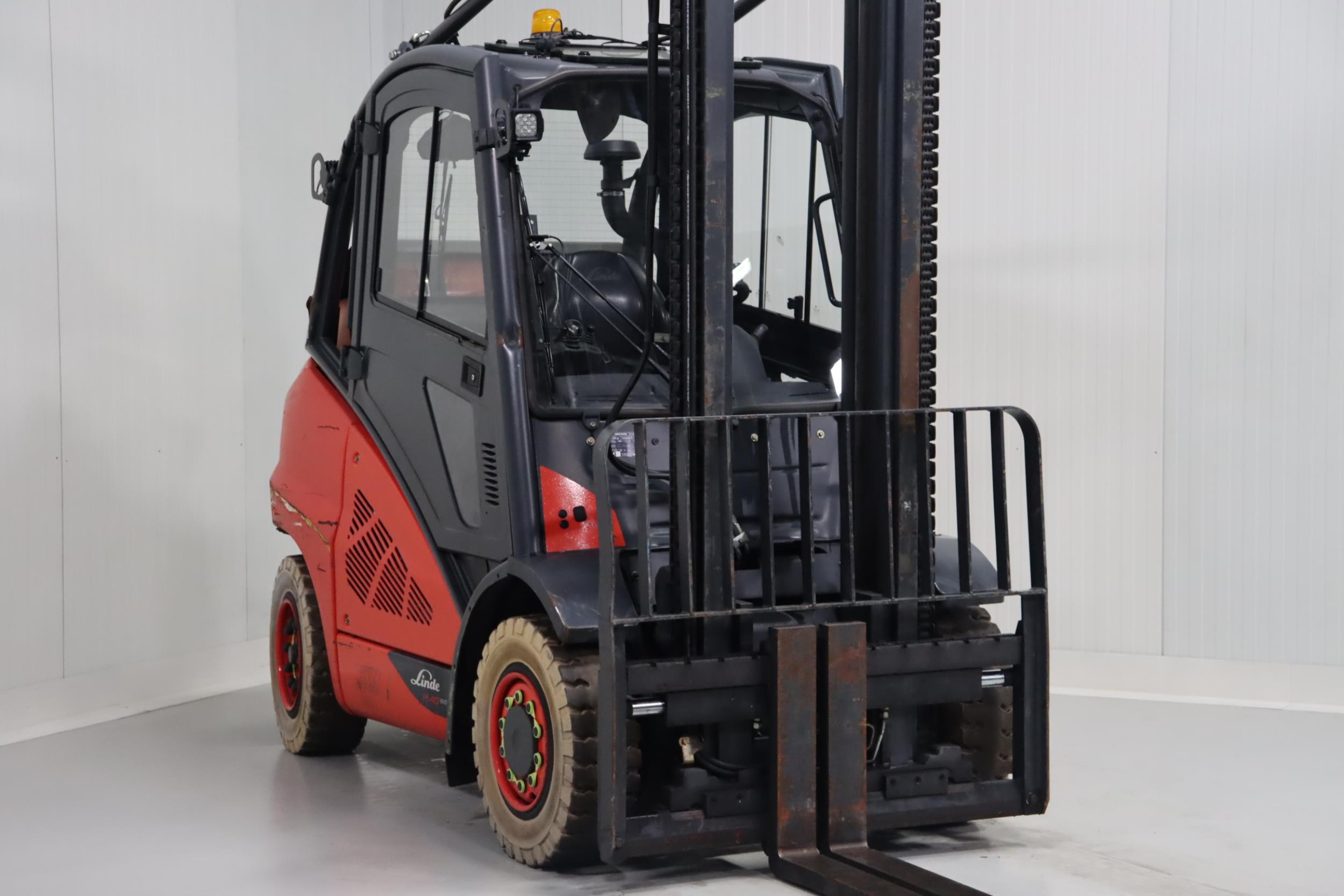 Linde H40CNG-02 LPG Forklifts www.mtc-forklifts.com