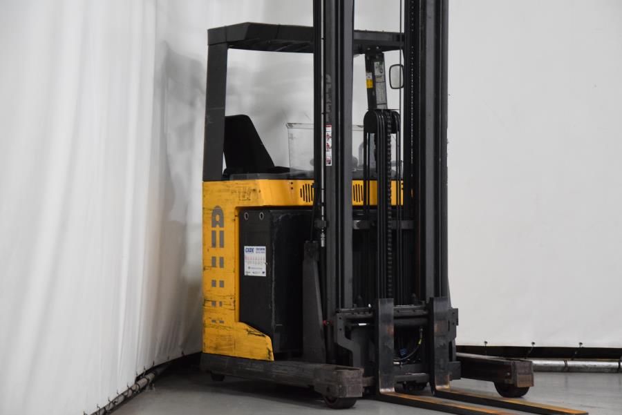 Atlet UNS160 Reach Truck www.mtc-forklifts.com Atlet UNS160 Reach Truck www.mtc-forklifts.com