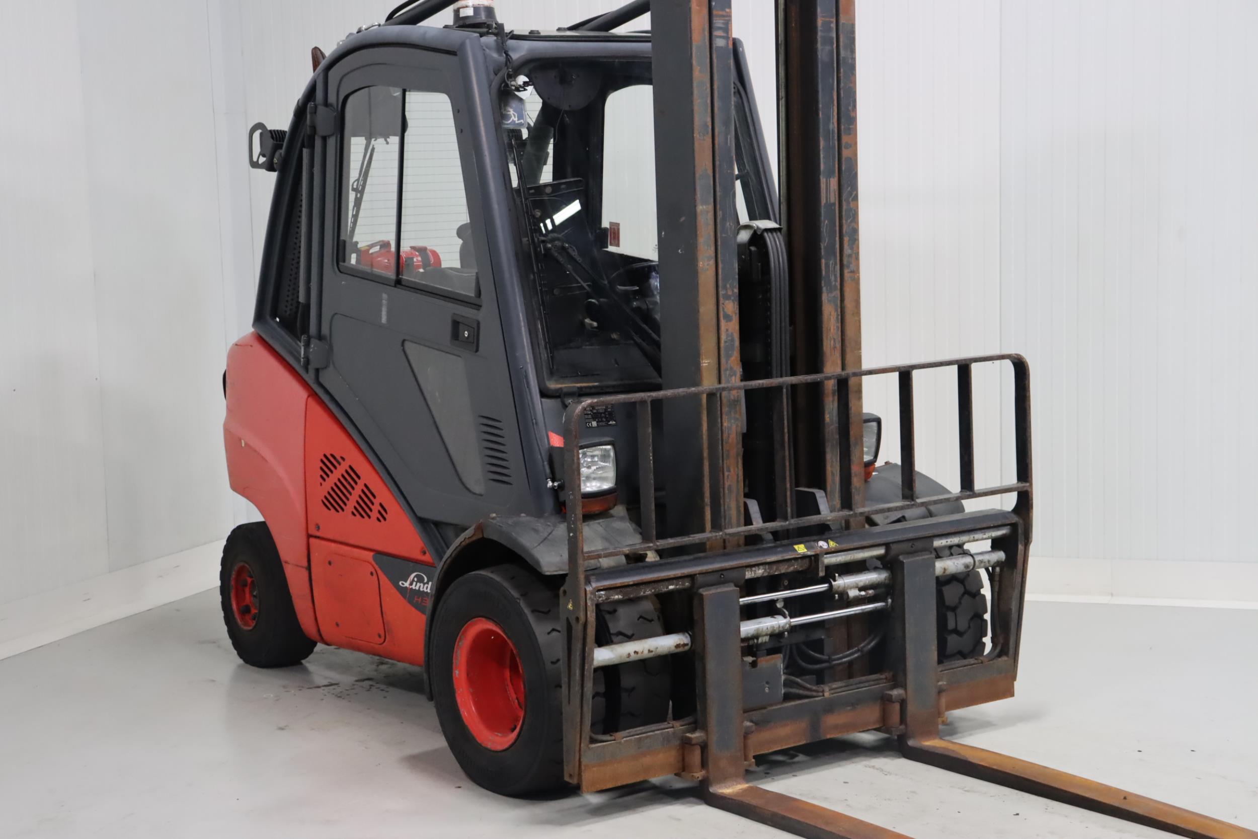 Linde H35D-02 Diesel Forklift www.mtc-forklifts.com