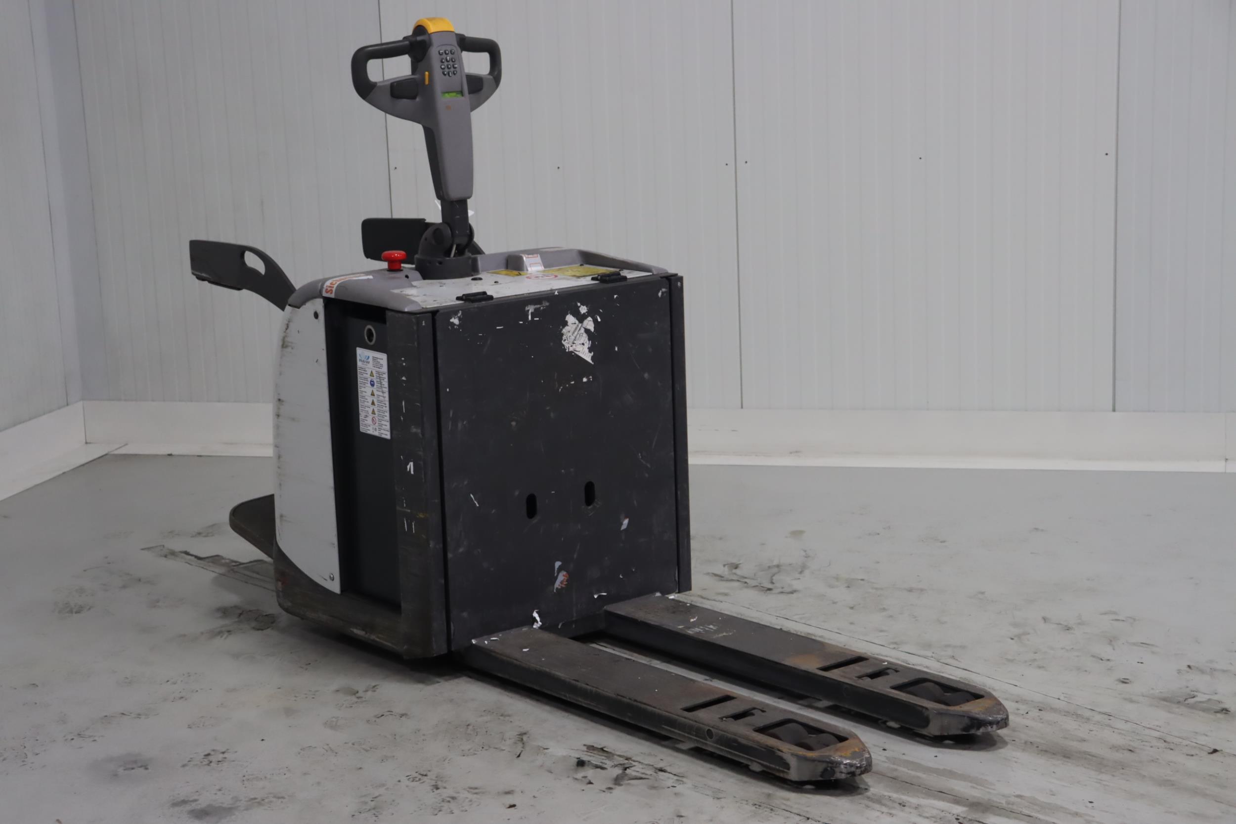Unicarriers PLP200P Electric Pallet Truck www.mtc-forklifts.com Unicarriers PLP200P Electric Pallet Truck www.mtc-forklifts.com
