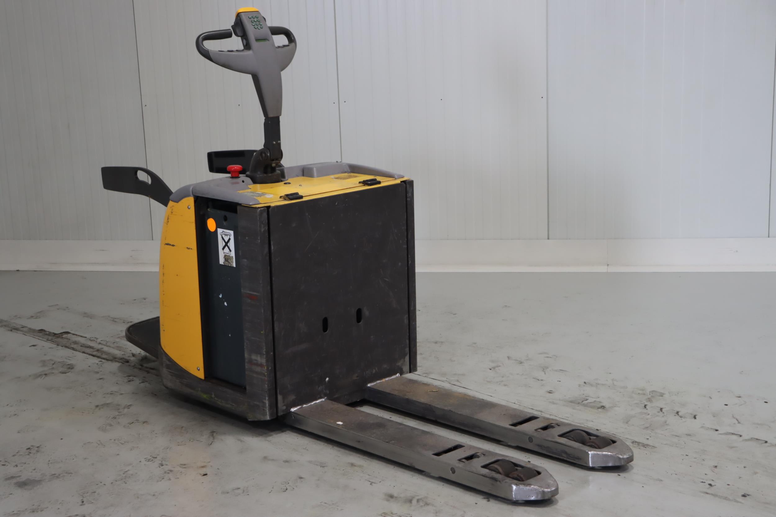 Atlet PLP200O Electric Pallet Truck www.mtc-forklifts.com Atlet PLP200O Electric Pallet Truck www.mtc-forklifts.com