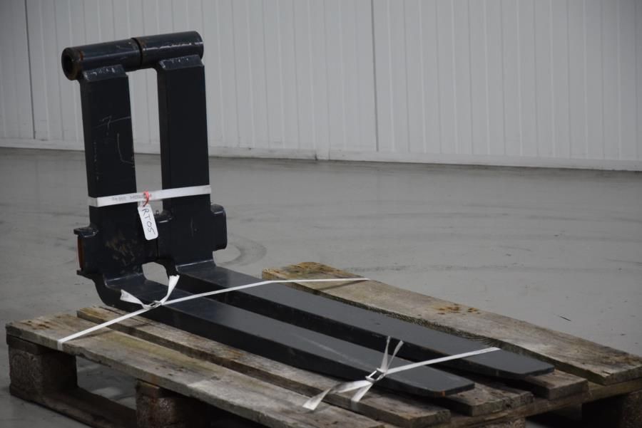 Forks Pin-type Voorzetapparatuur www.mtc-forklifts.com Forks Pin-type Voorzetapparatuur www.mtc-forklifts.com