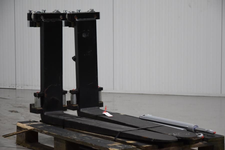 Forks Forks Attachments www.mtc-forklifts.com Forks Forks Attachments www.mtc-forklifts.com