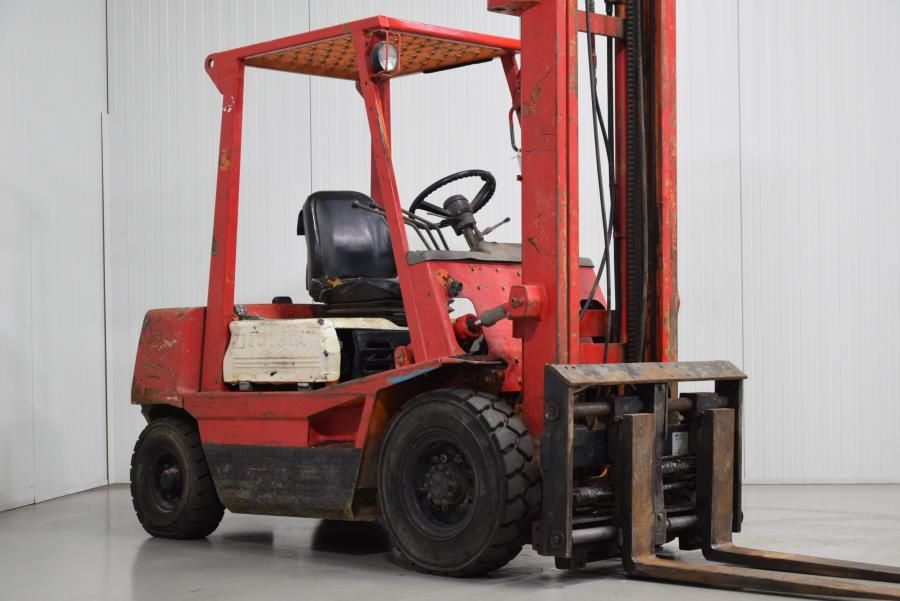Toyota 02-4FD25 Diesel Forklift www.mtc-forklifts.com Toyota 02-4FD25 Diesel Forklift www.mtc-forklifts.com