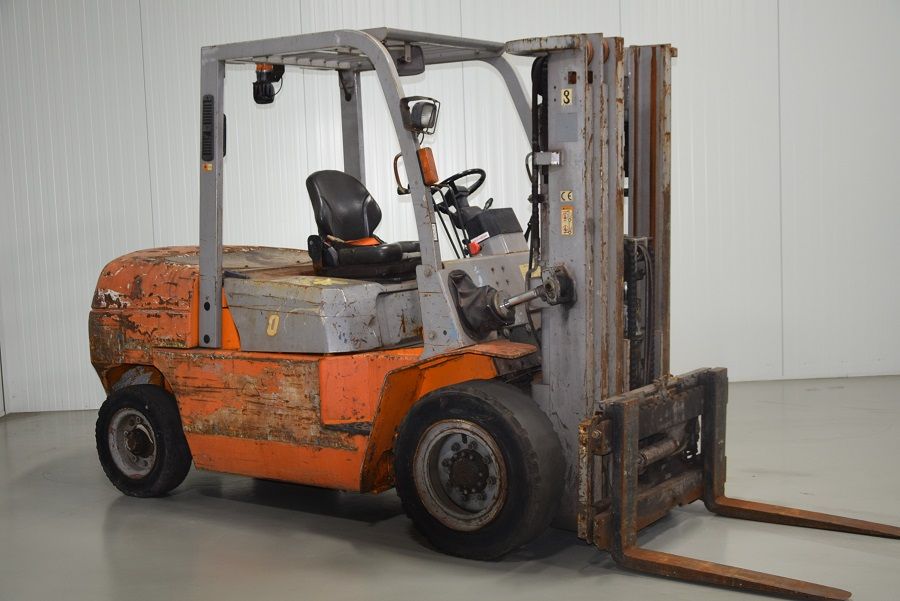 Hangcha CPCD50 Diesel Forklift www.mtc-forklifts.com Hangcha CPCD50 Diesel Forklift www.mtc-forklifts.com