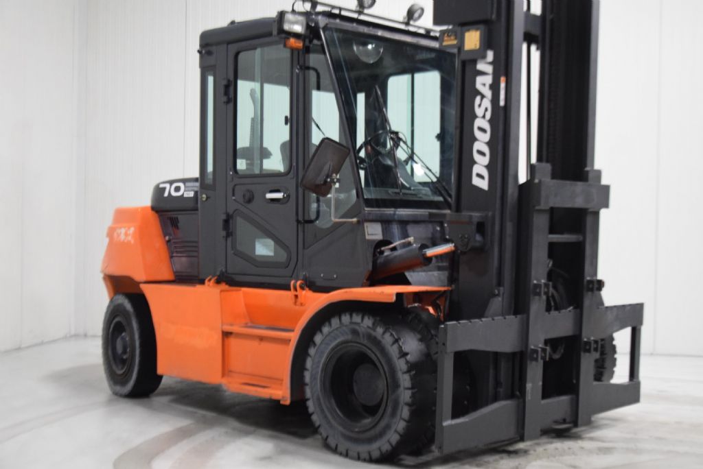 Doosan D70S-7 Diesel Forklift www.mtc-forklifts.com