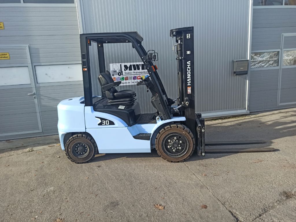 HC Hangcha CPCD 30 - XRW92F Diesel Forklift www.mwd-berlin.de