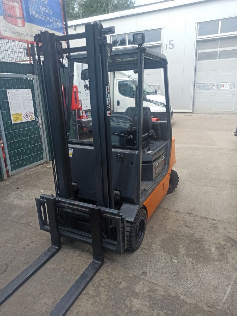 Still R 70 - 20 T Compact LPG Forklifts www.mwd-berlin.de