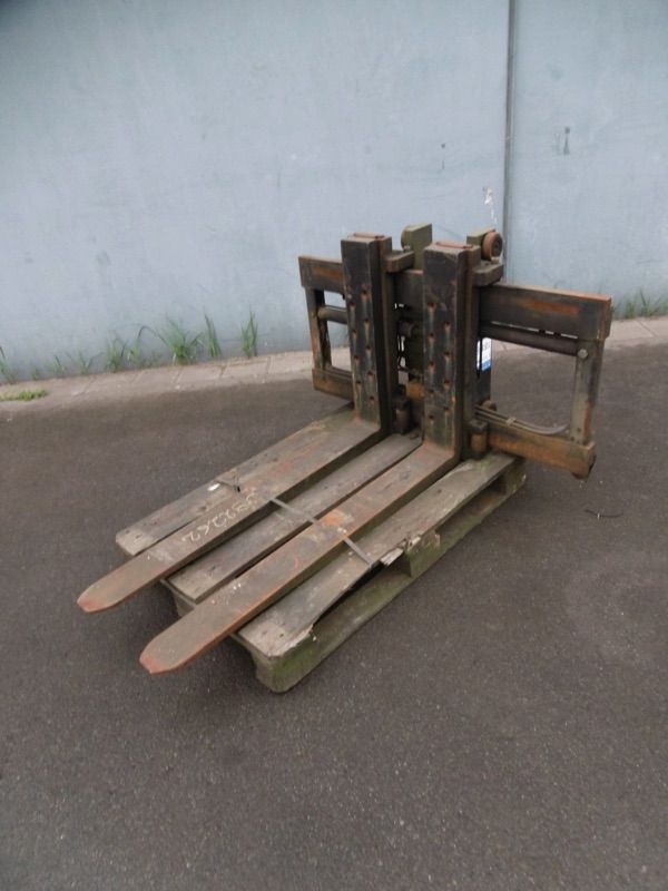 *Sonstige  Zinkenverstellger�t www.nortruck.de