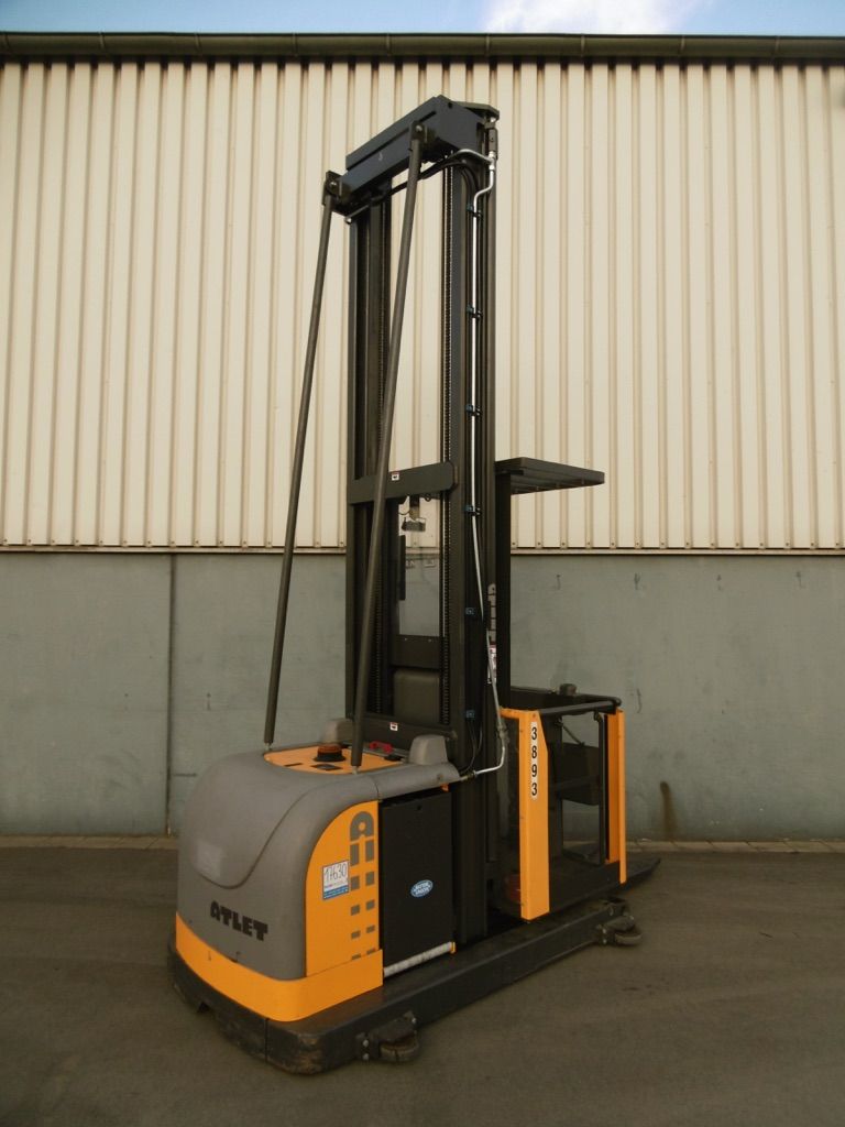Atlet OPS/100TVI660 Hochhubkommissionierer www.nortruck.de