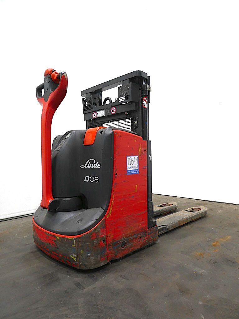 Linde D08-1160 Doppelstockstapler www.nortruck.de