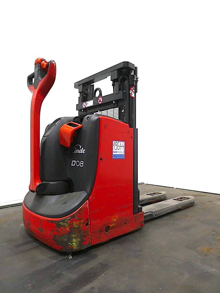 Linde D08-1160 Doppelstockstapler www.nortruck.de