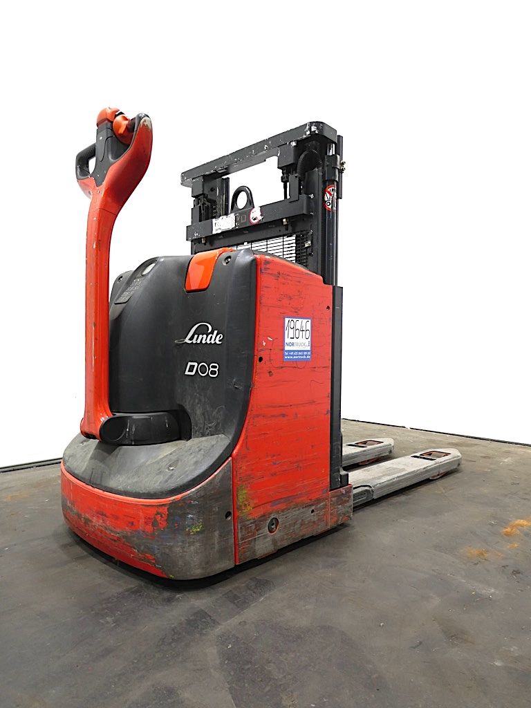 Linde D08-1160 Doppelstockstapler www.nortruck.de