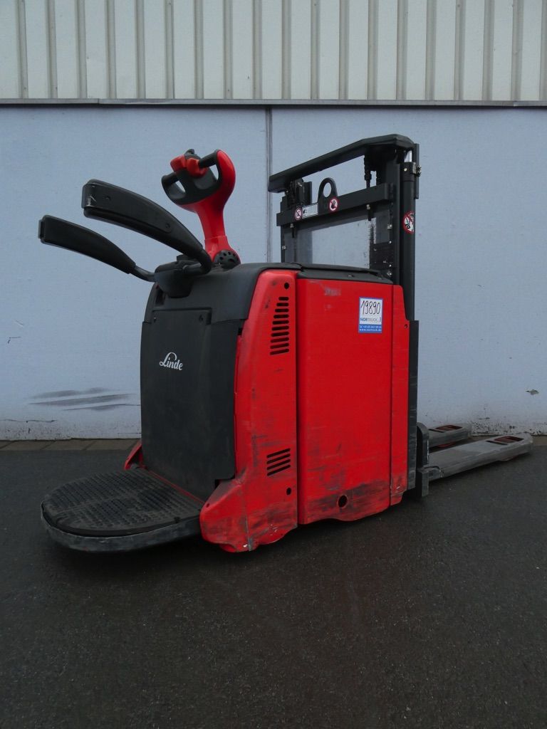 Linde L12LAP-133 Doppelstockstapler www.nortruck.de