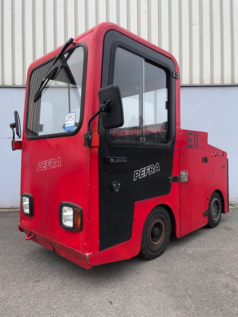 Pefra 720 Schlepper www.nortruck.de
