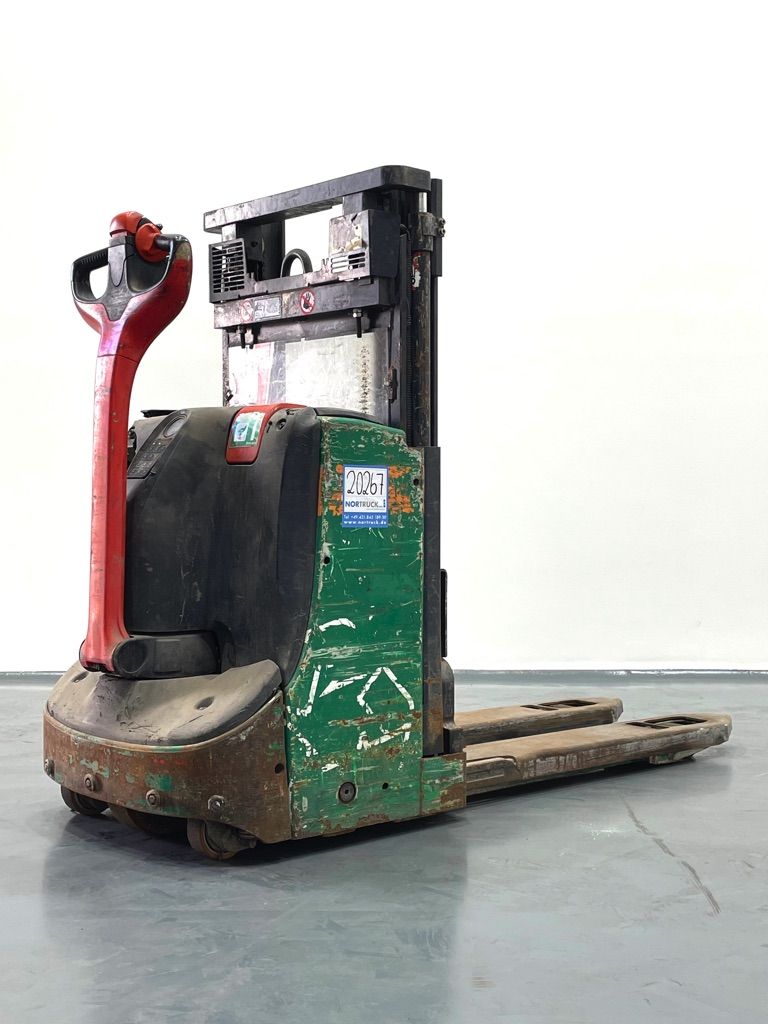 Linde D08-1160 Doppelstockstapler www.nortruck.de