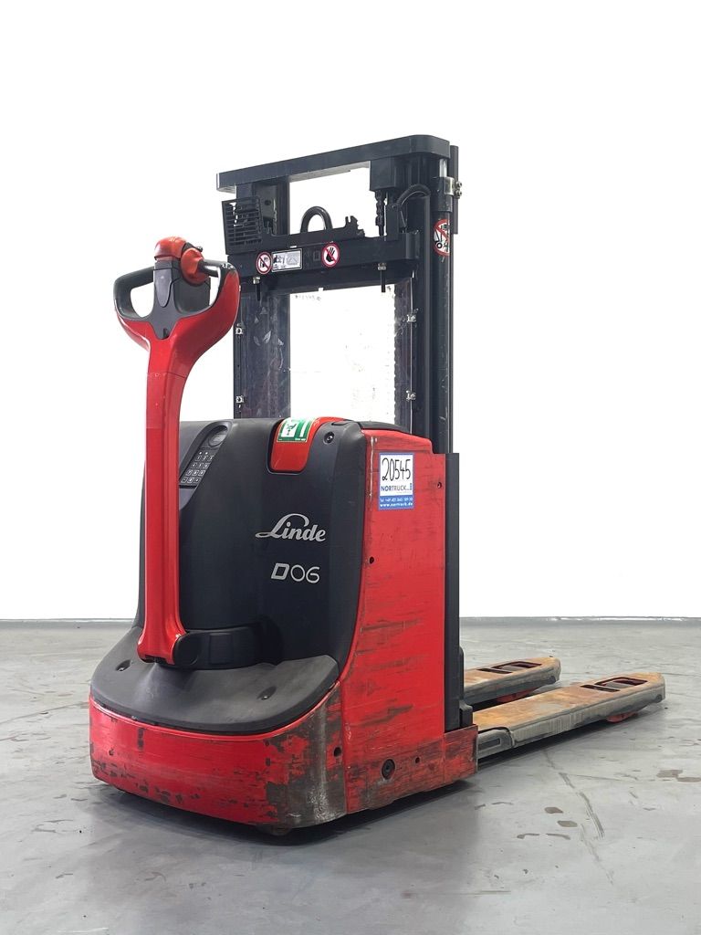 Linde D06-1160 Doppelstockstapler www.nortruck.de